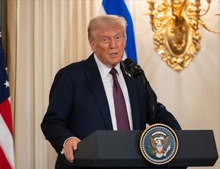 Trump to address rare mass meeting of US military leaders