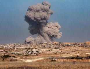 Israel ups Gaza assault as Hamas under pressure to accept peace plan