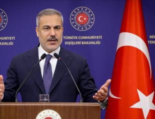 Türkiyes top diplomat to attend Gaza meeting in Paris