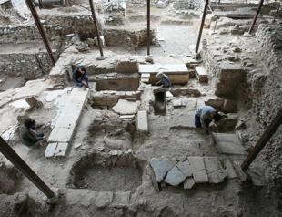 Remains of Byzantine chapel, Ottoman bath unearthed in İznik
