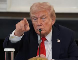 Trump hosts roundtable accusing sick media of backing Antifa