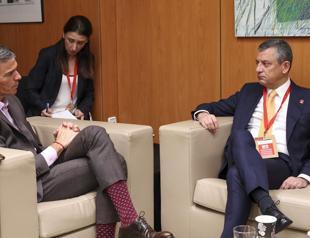 CHP’s Özel meets Spanish PM in Madrid