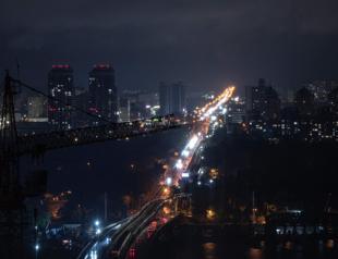 Russia attacks Ukraines power grid as peace process at dramatic moment