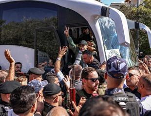 Joy, tears as Israelis, Palestinians reunite families after swap