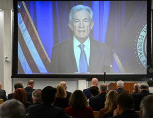 Fed flags concern about sharp slowdown in job creation