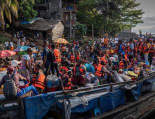 Nearly 900 mln poor people exposed to climate shocks: UN