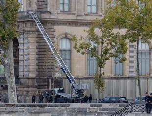 Heist exposes deep security flaws at France’s top museum