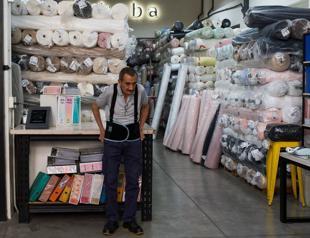 Crisis-hit Argentina inks $20 bln rescue with US