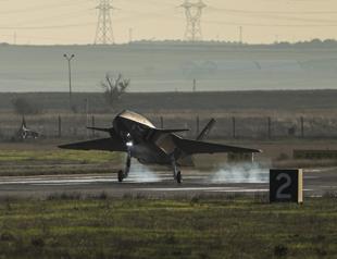 Kızılelma drone passes test flight with Aselsan radar