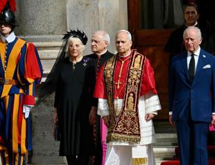 King Charles, Pope Leo pray together in historic first