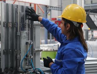 Industry sets new export record ln January–September period