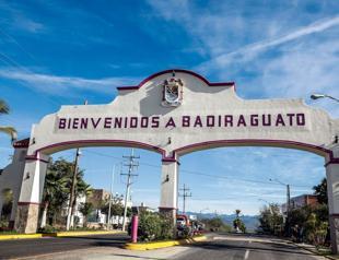 Hometown of drug lord El Chapo hit by drone attacks