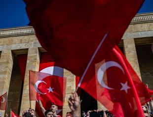 Political leaders call for unity, peace on national day