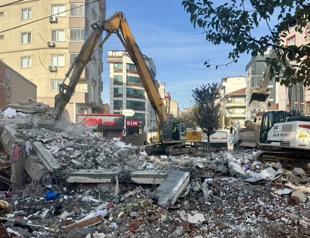 21 structures cleared in Gebze as probes follow fatal cave-in