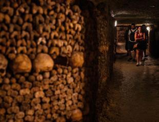 Paris Catacombs close for renovations