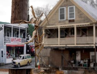 Beetlejuice fans rush to iconic movie site