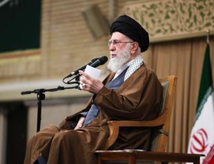 Iran Khamenei says will not cooperate with US while it backs Israel