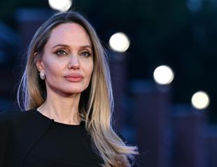 Angelina Jolie visits Ukrainian frontline city