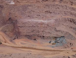 China halts export ban to US of some dual use materials