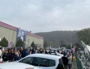 Man detained after storming TV channel building with toy gun in Istanbul