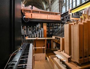 Prague cathedrals long-awaited organ to pipe up in 2026