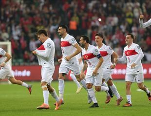 Türkiye seeks to clinch playoff spot against Bulgaria