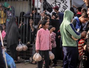 UN says lacks billions of dollars to feed worlds hungry