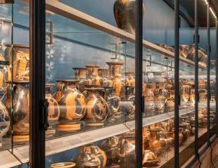 Louvre closes gallery over ceiling safety concerns