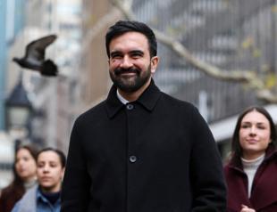 New Yorks incoming leftist mayor to face off with Trump