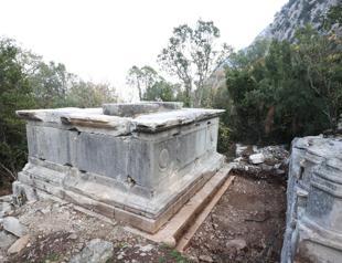 Termessos excavations reveal ancient tombs and sarcophagi
