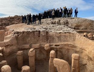 Amphitheater-like Neolithic structure unearthed at Karahantepe