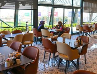 Türkiye moves to ban mandatory extra charges at cafes, restaurants