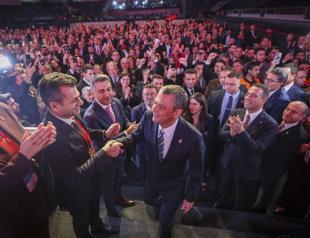 CHP confirms Özel as leader for third time this year