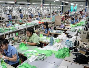 Manufacturing PMI increases in November