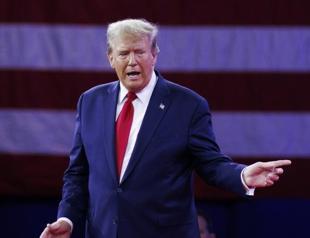 Trump warns Israel not to interfere in Syria