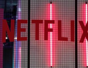 Netflix makes cash offer to buy Warner Bros Discovery: Report