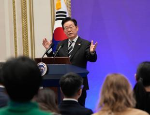 S Korea leader feels should apologize to Pyongyang over predecessors actions