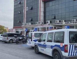 Courthouse officer flees abroad after 25 kilos of gold vanish