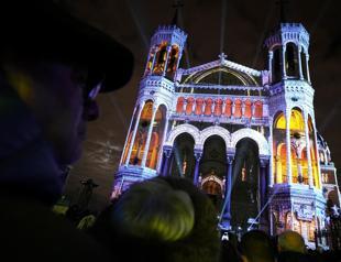 11 million flock to Notre-Dame in a year
