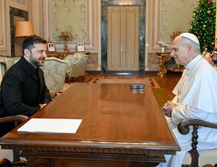 Ukraine’s Zelensky refuses to cede any territory to Russia