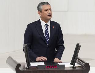 Özel slams government’s economic record in budget debate