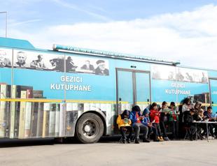 Library on wheels travels 15,000 km to bring books to Kırklareli’s rural children