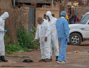 Gunmen kill 10, wound 10 in South Africa bar attack