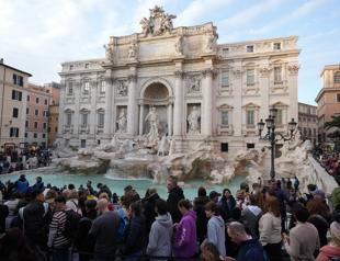 Rome to charge visitors for access to Trevi Fountain