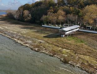 Sapanca Lake water decline alarms shoreline business owners