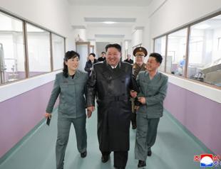 North Koreas Kim visits nuclear subs