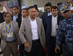 Prime minister hopeful Rahman arrives in Bangladesh