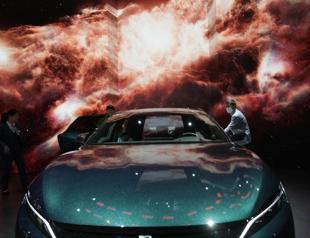 BYD poised to overtake Tesla in 2025 EV sales