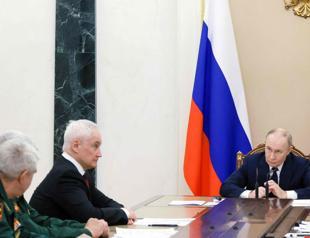 Moscow says Kiev fired drones at Putin residence