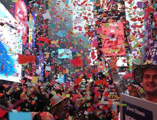 World bids farewell to turbulent 2025